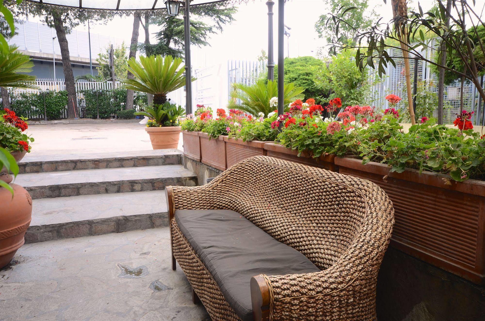 Hotel Clinton Casoria Exterior foto