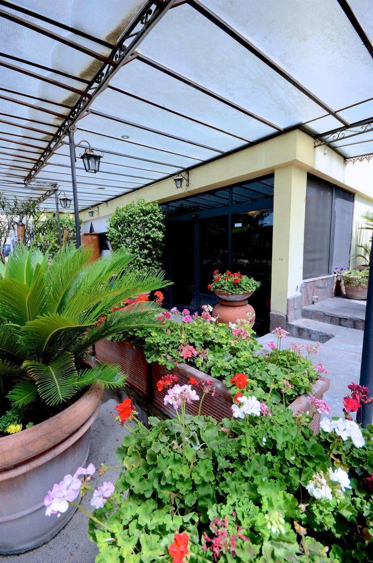 Hotel Clinton Casoria Exterior foto